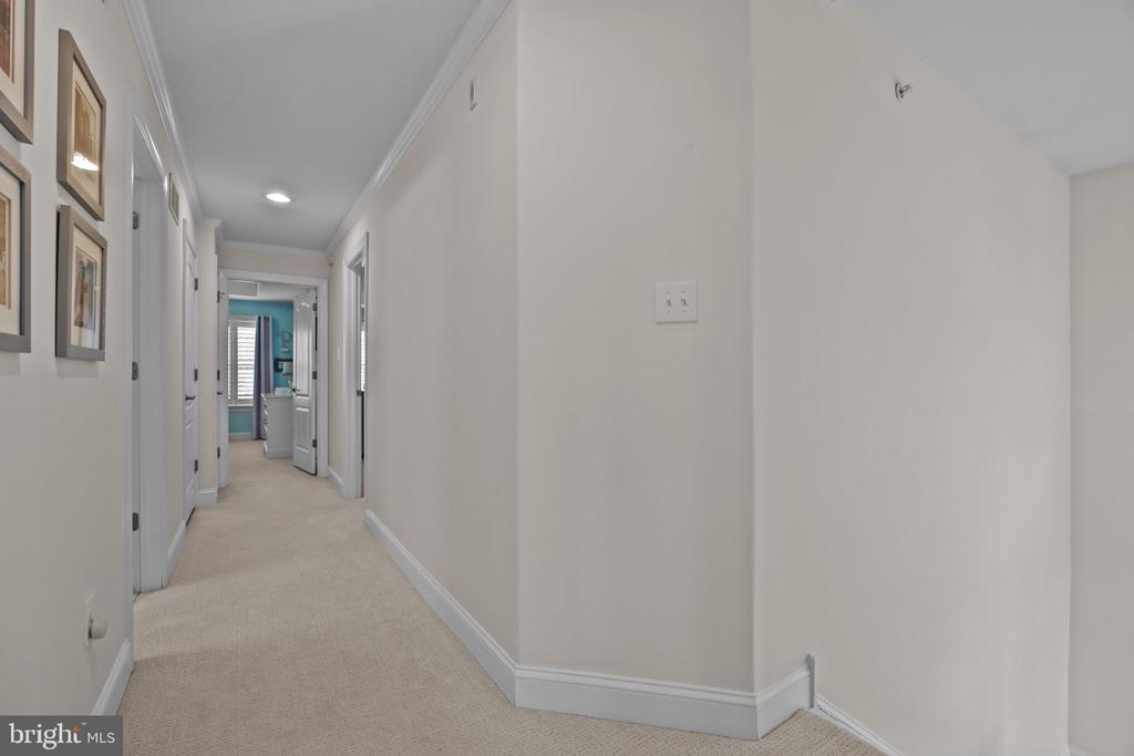 3267 BROOKSIDE DRIVE