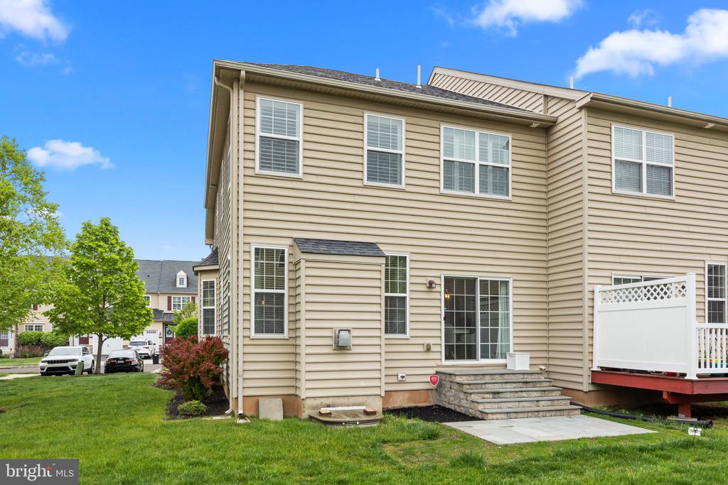 3267 BROOKSIDE DRIVE