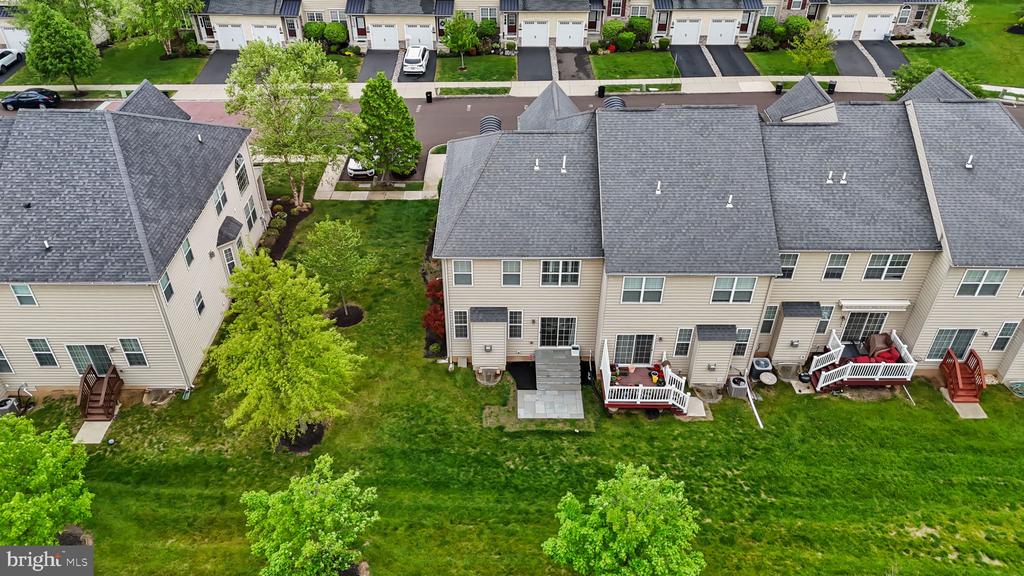 3267 BROOKSIDE DRIVE