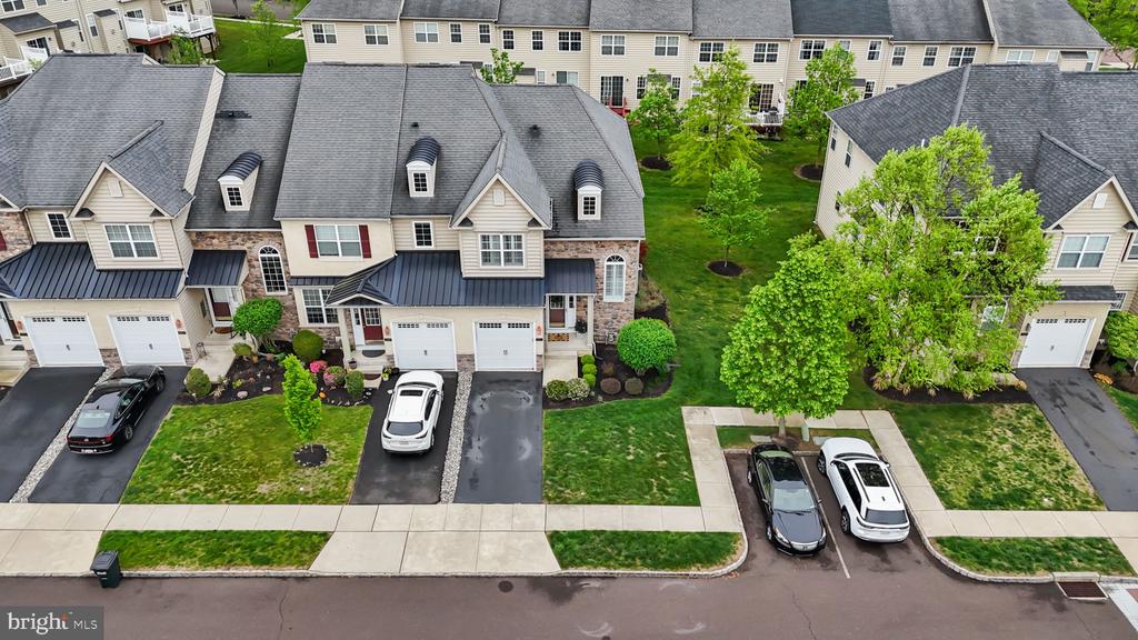 3267 BROOKSIDE DRIVE