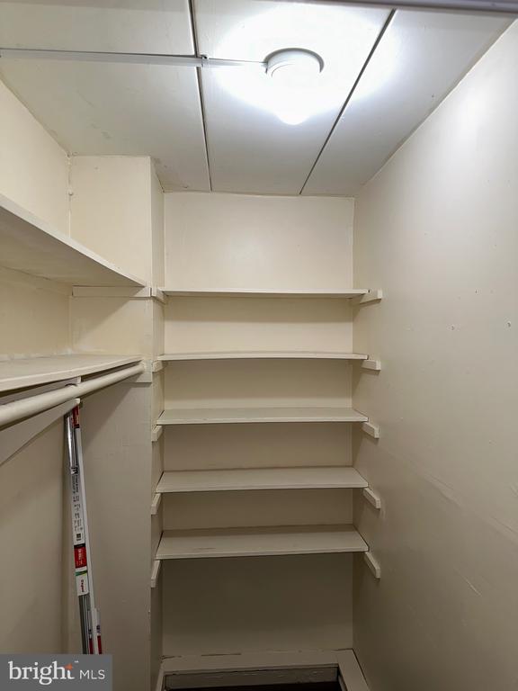1575 W STREET ROAD Unit: 818
