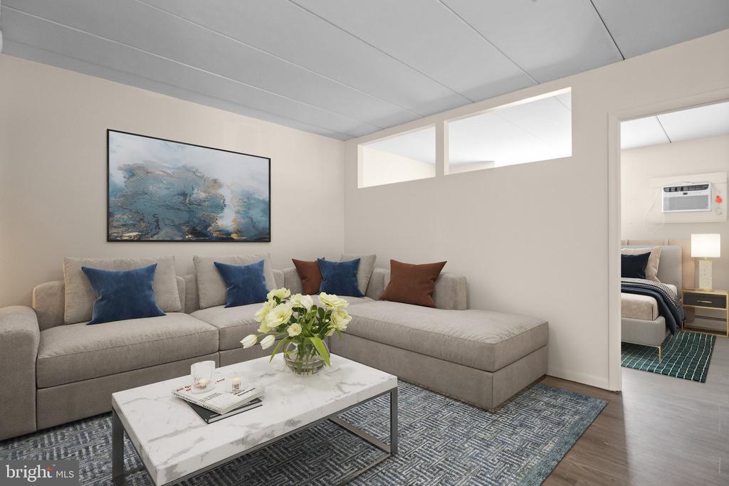 1575 W STREET ROAD Unit: 818