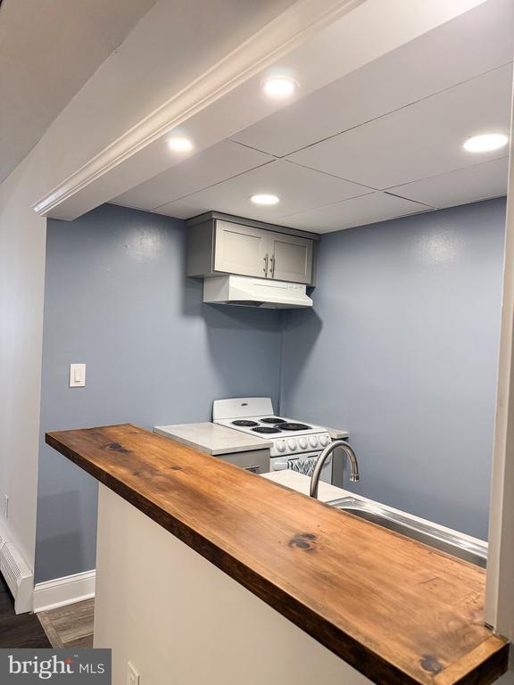 1575 W STREET ROAD Unit: 818