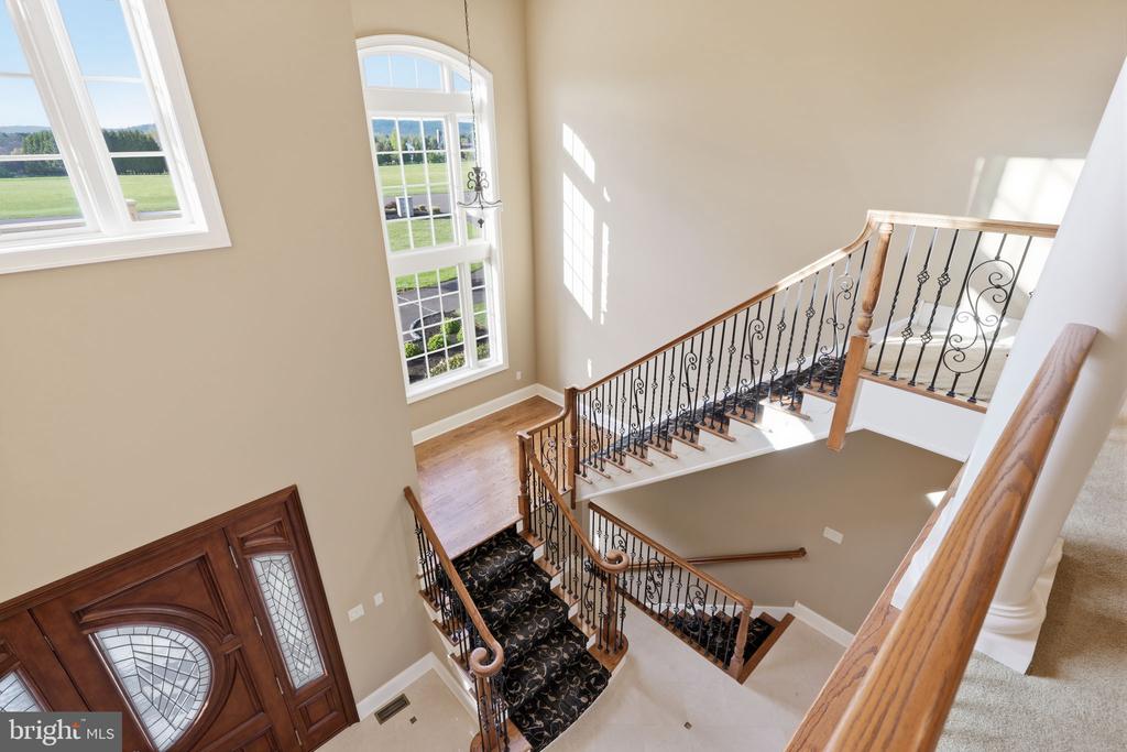10 STONEBRIDGE CROSSING ROAD