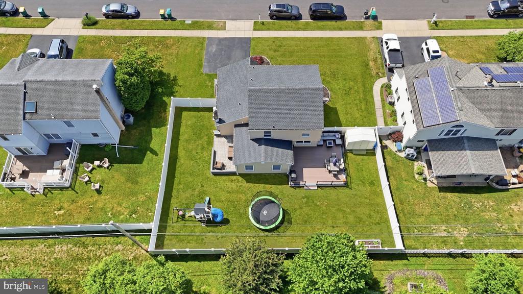 228 HAMPTON DRIVE