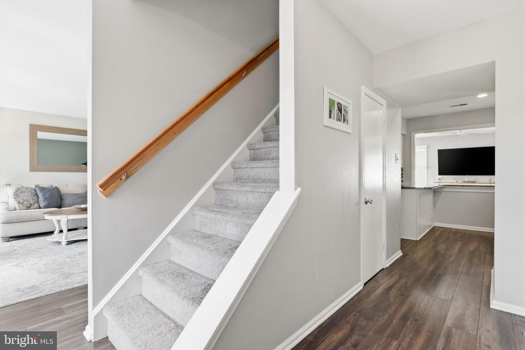 228 HAMPTON DRIVE