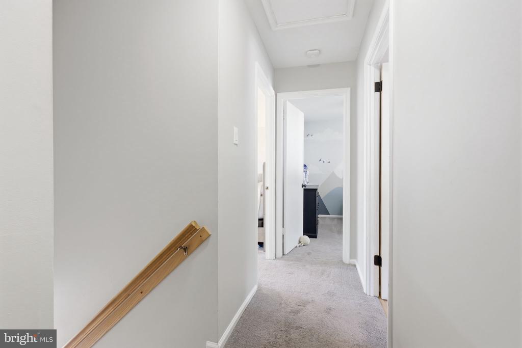 228 HAMPTON DRIVE