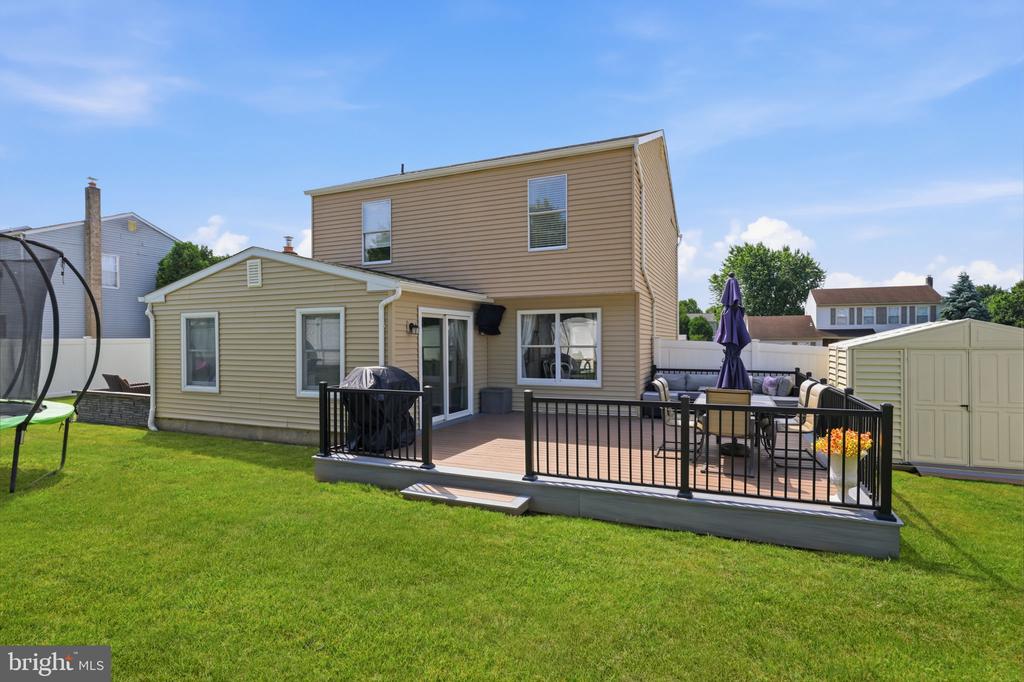 228 HAMPTON DRIVE