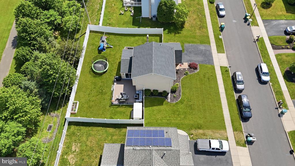 228 HAMPTON DRIVE