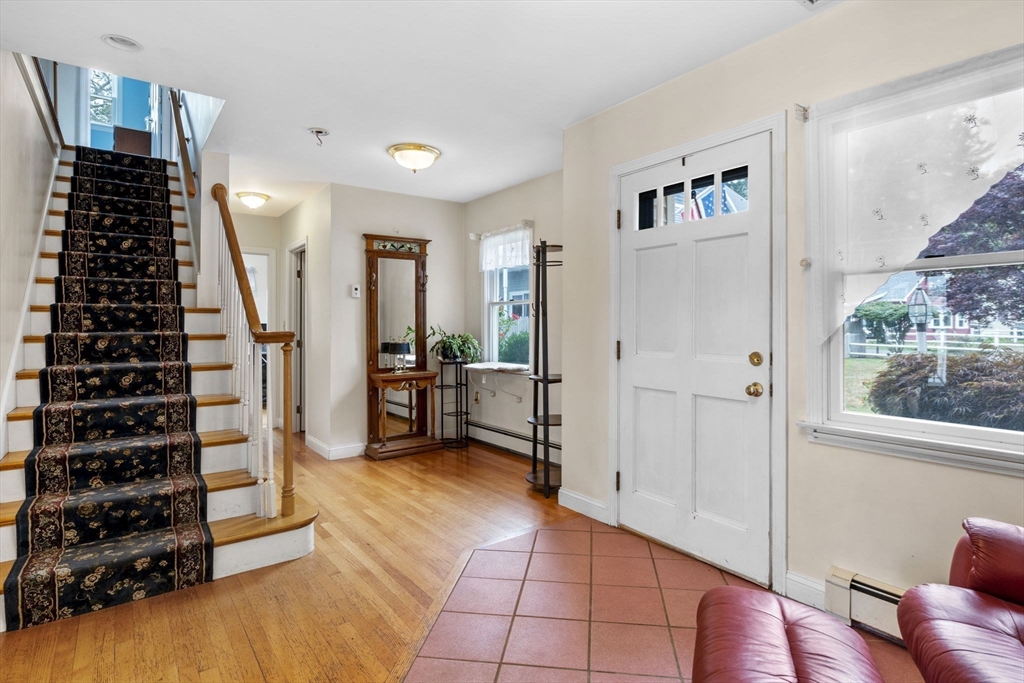 95 Lakeshore Ave