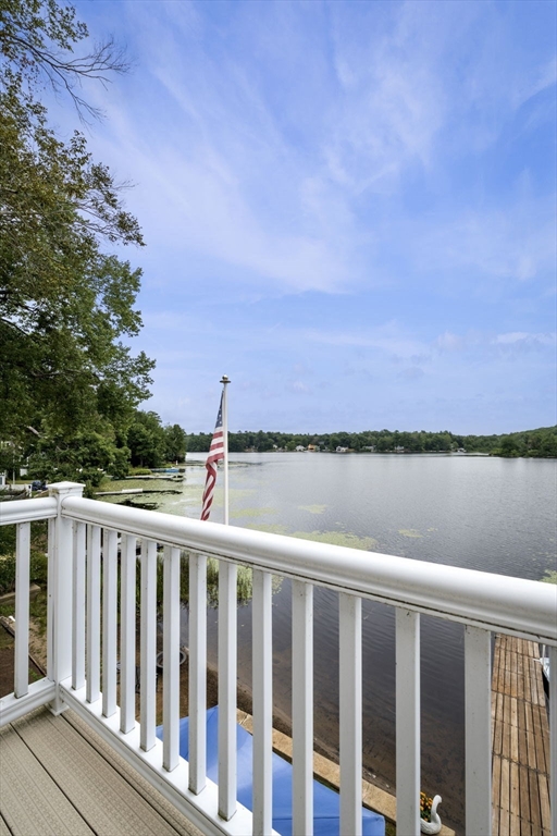 95 Lakeshore Ave