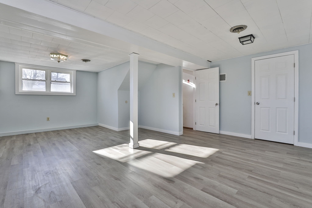 22 Drew St