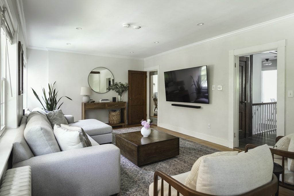 619 Hale Street # 4