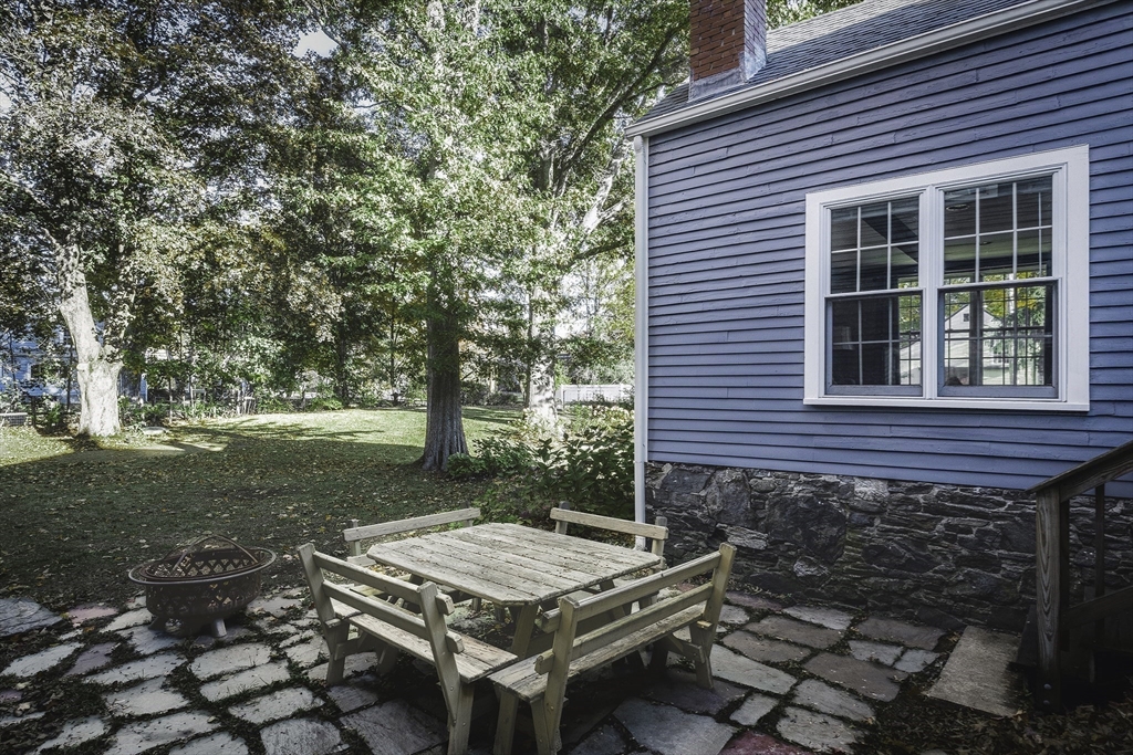 52 E Main Street, Georgetown