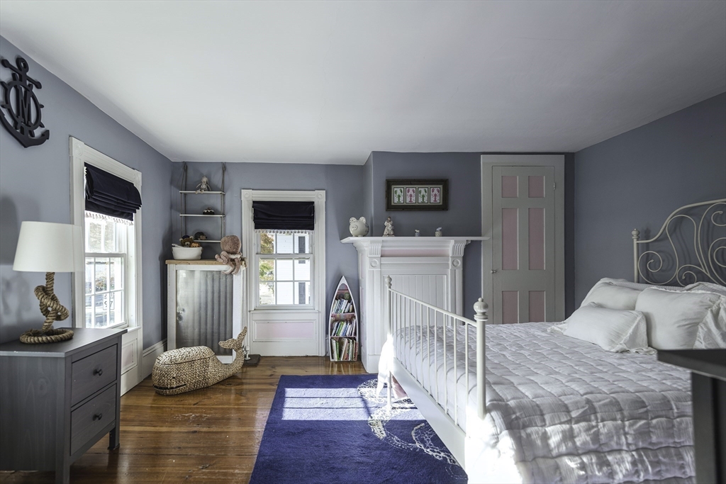 52 E Main Street, Georgetown