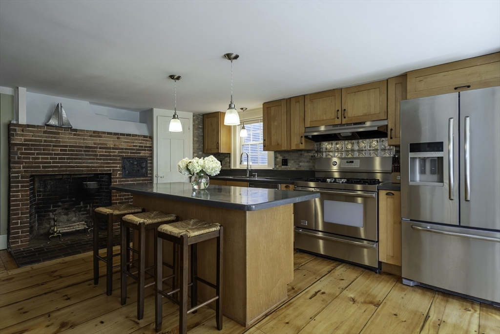 52 E Main Street, Georgetown