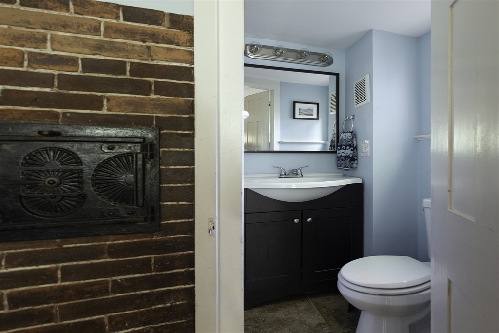 52 E Main Street, Georgetown