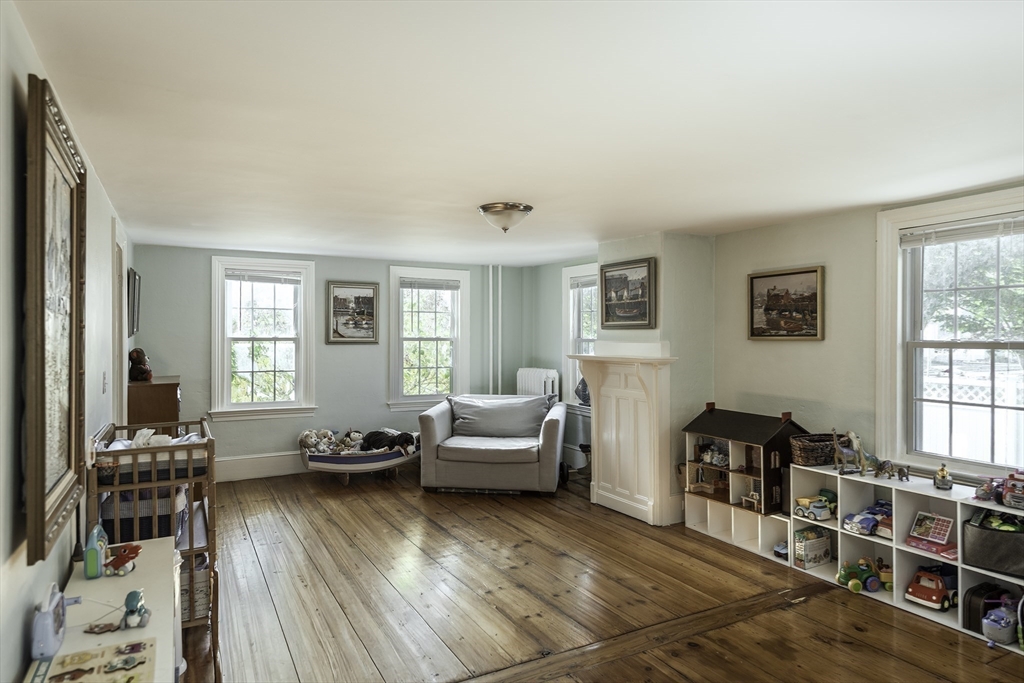 52 E Main Street, Georgetown