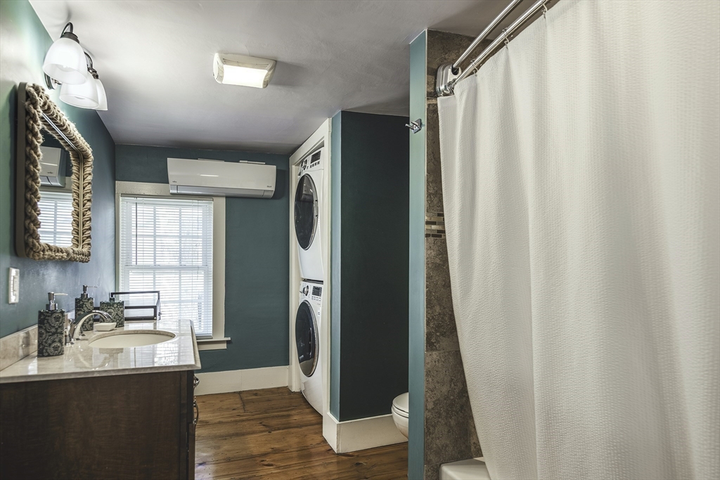 52 E Main Street, Georgetown