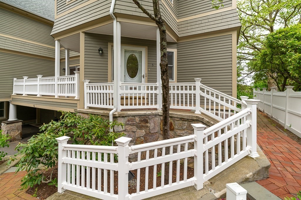 21 Pine Street # 5
