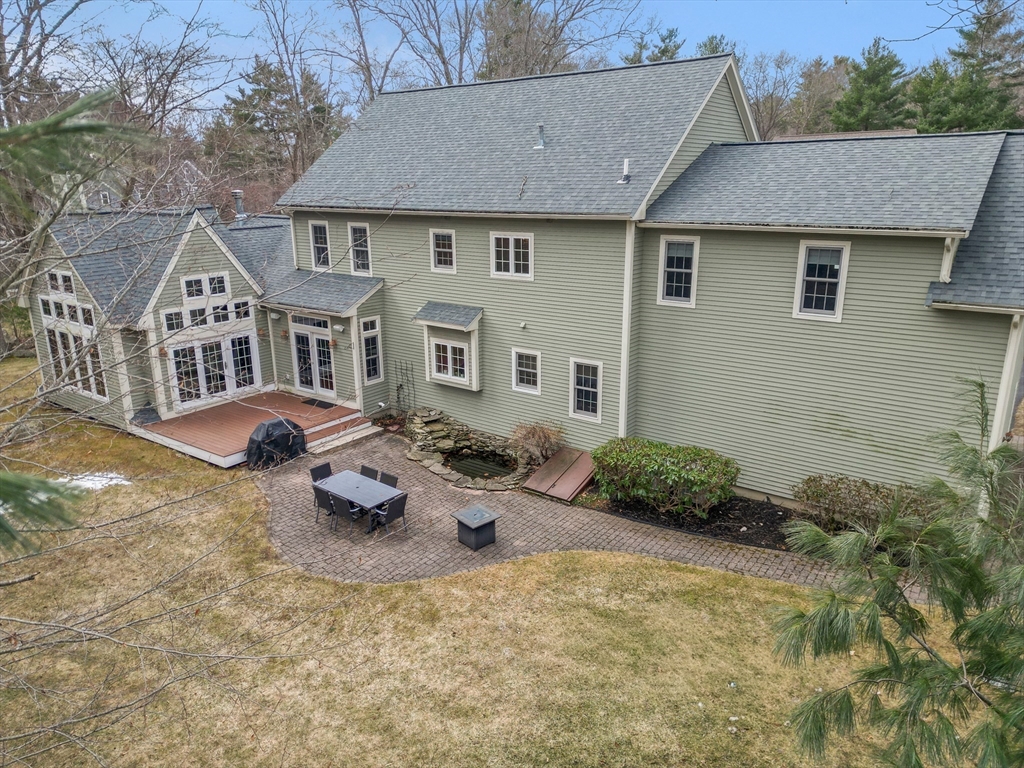 4 Shea Ct