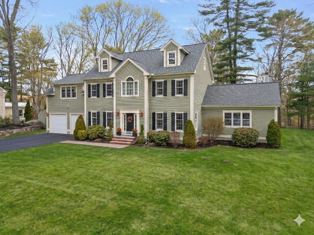 4 Shea Ct