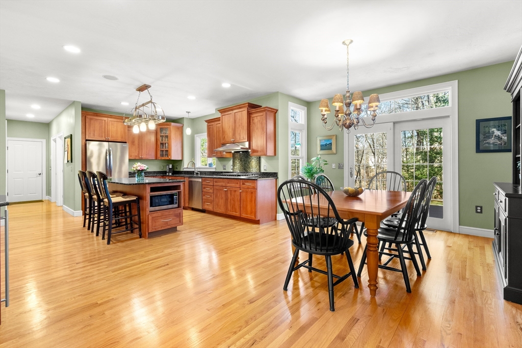 4 Shea Ct