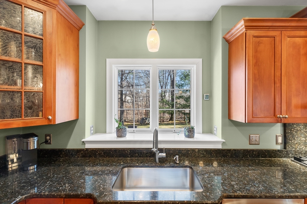4 Shea Ct