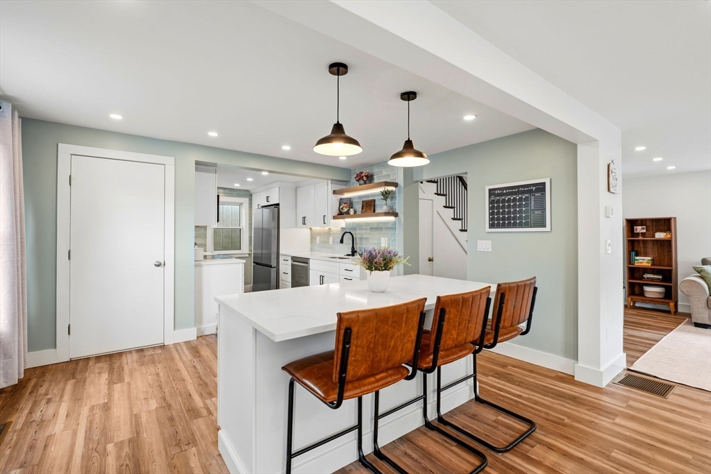 1 River Ct