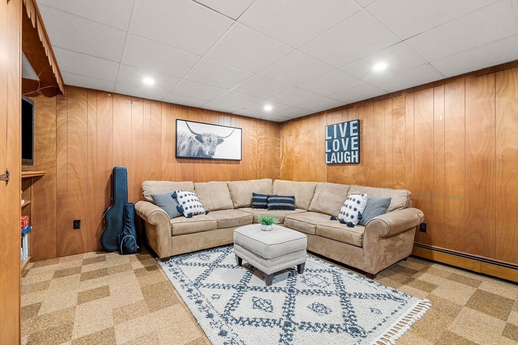 79 Cheever Circle