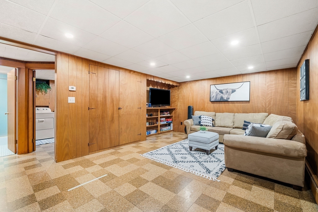 79 Cheever Circle