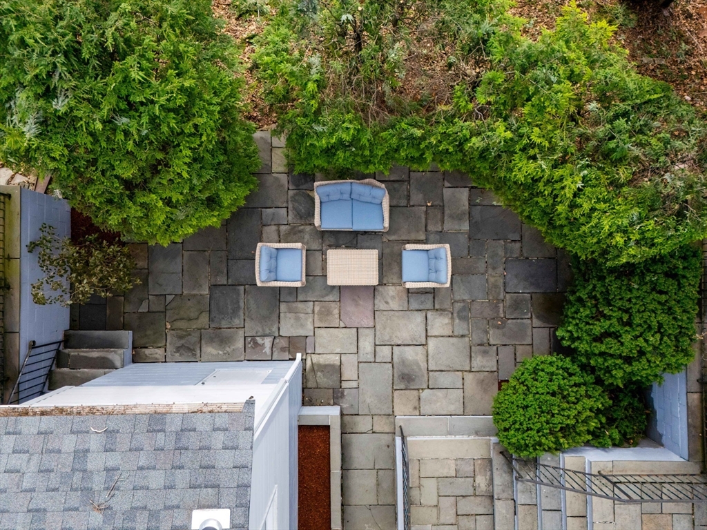 79 Cheever Circle