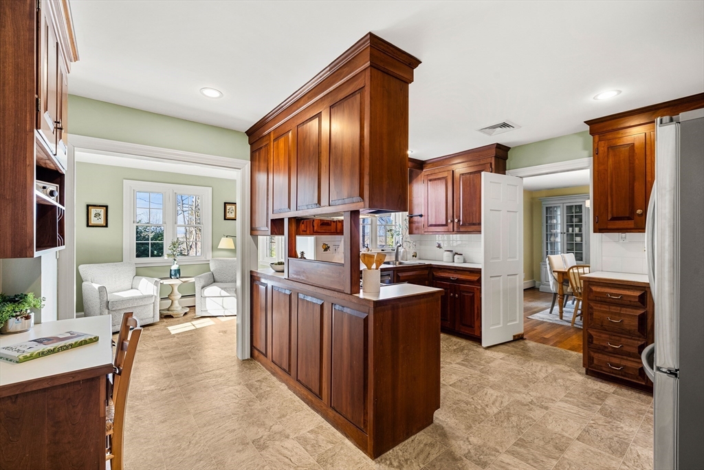 79 Cheever Circle