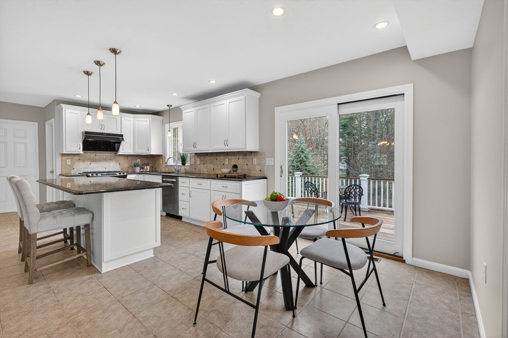 60 Rosemont Dr