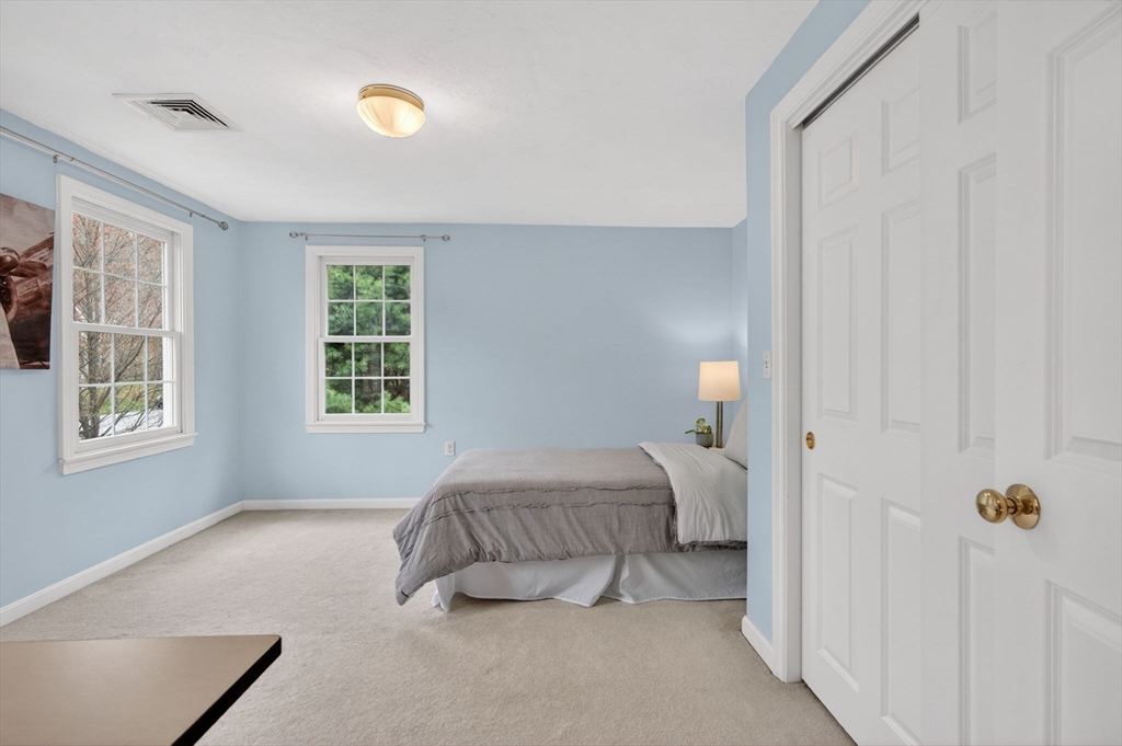 60 Rosemont Dr