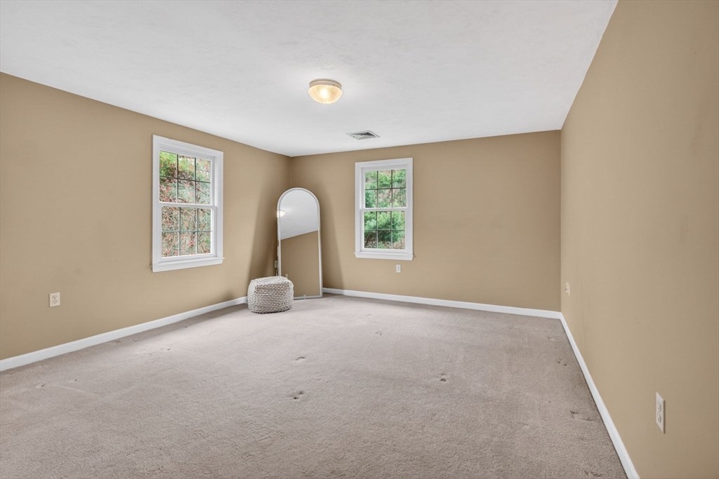60 Rosemont Dr