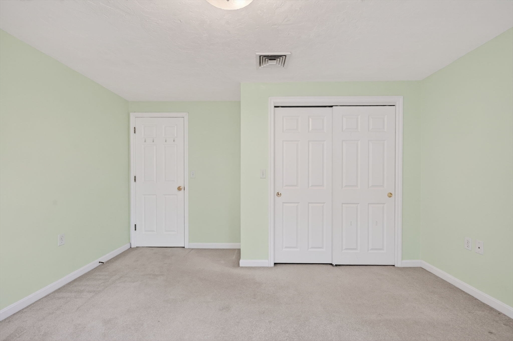 60 Rosemont Dr