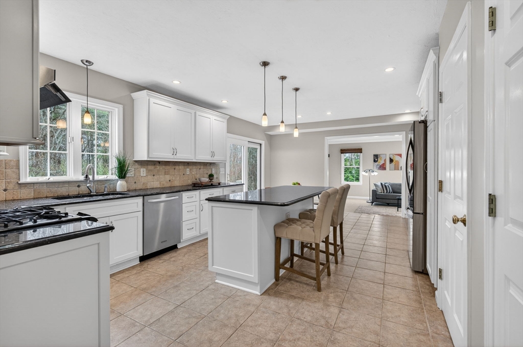 60 Rosemont Dr