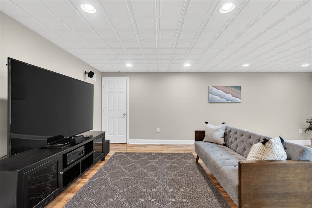 60 Rosemont Dr