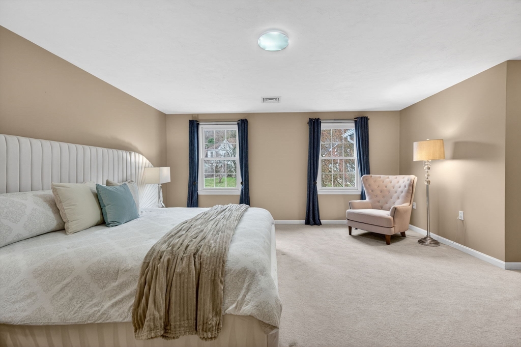 60 Rosemont Dr