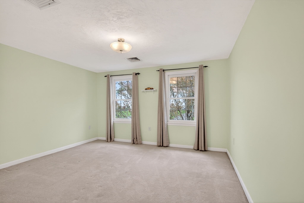 60 Rosemont Dr