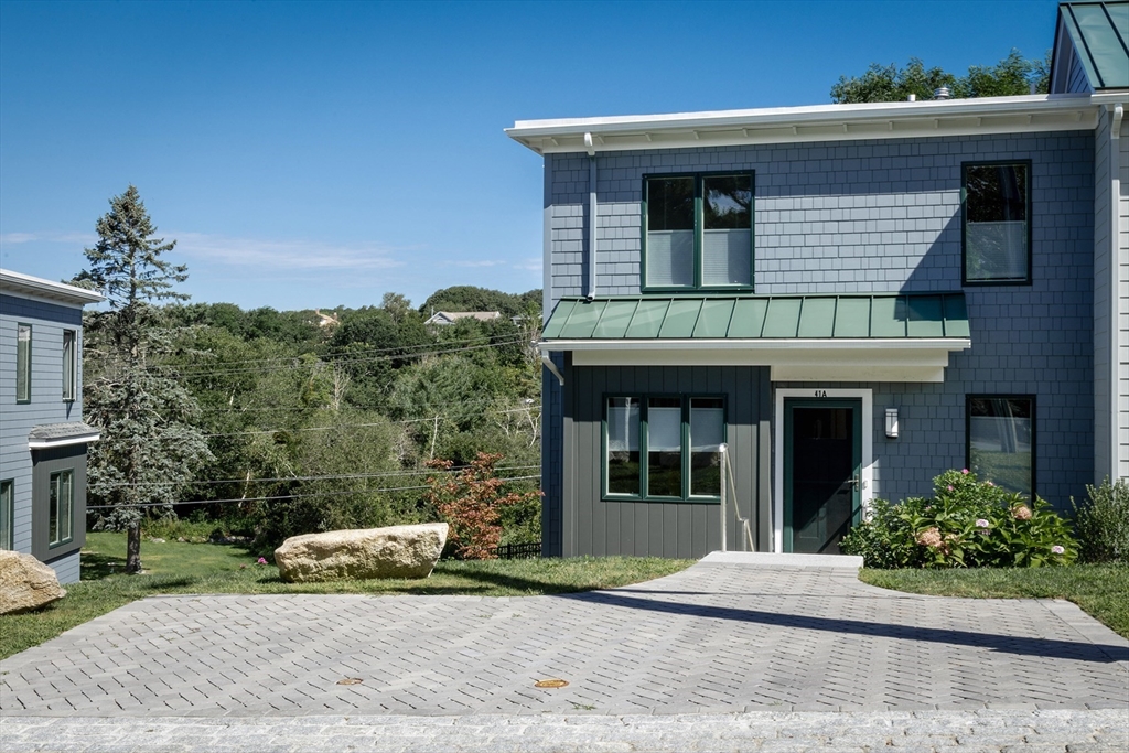 41 Cliff Road # A