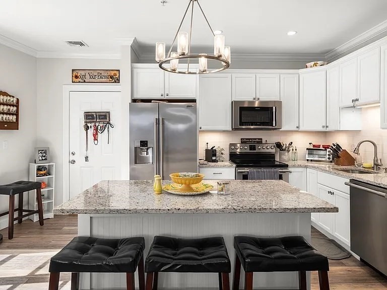 112 Main # 8