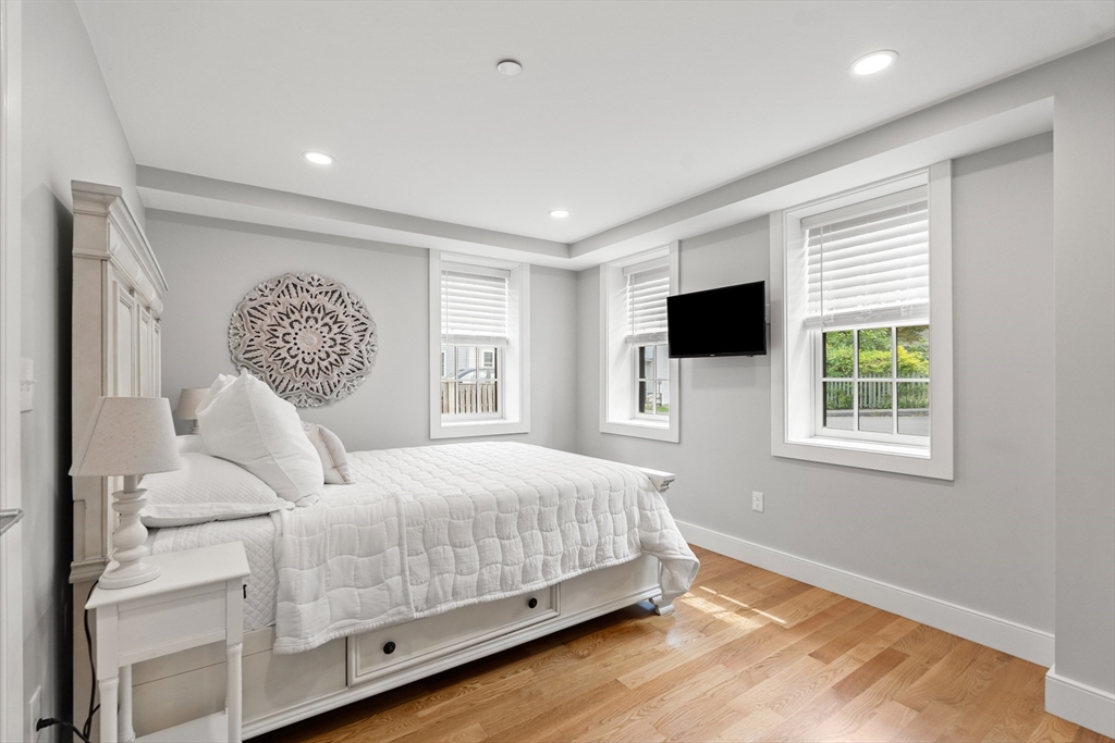 8 Hale Street # 1