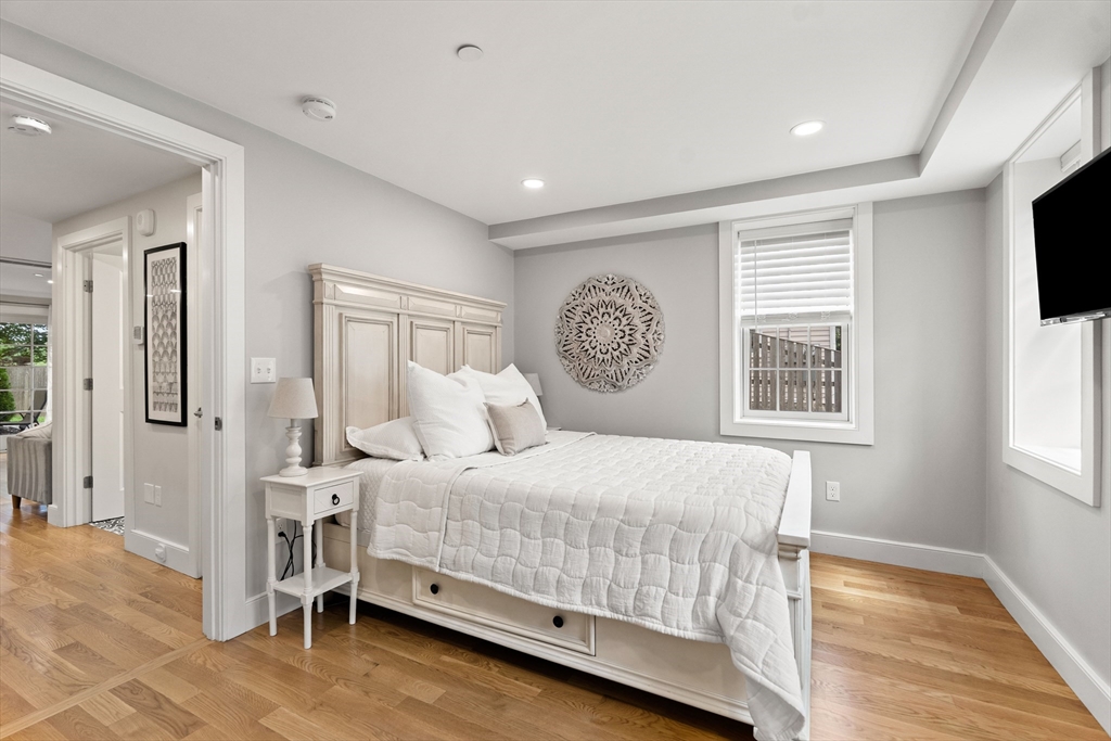 8 Hale Street # 1