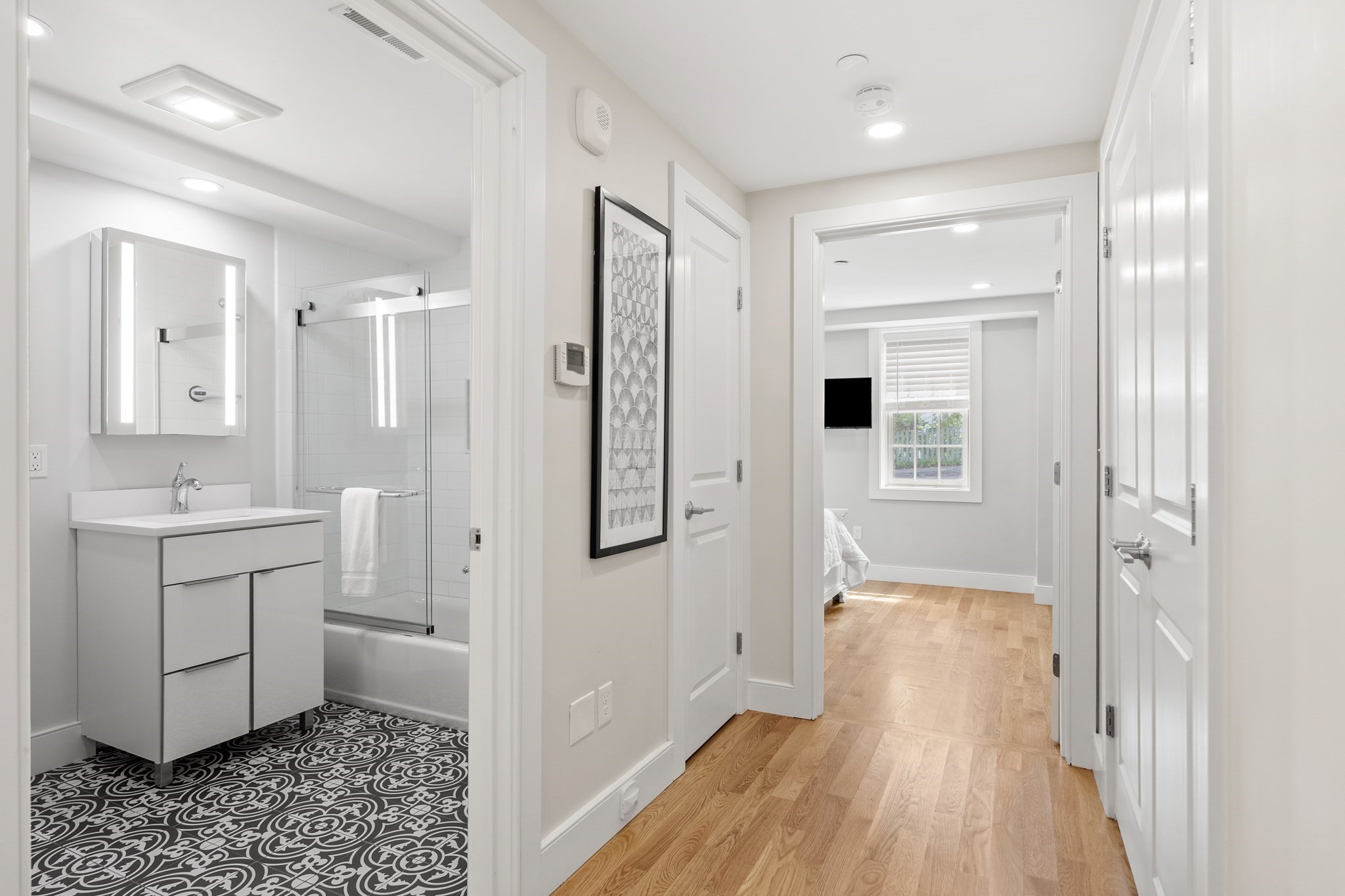 8 Hale Street # 1