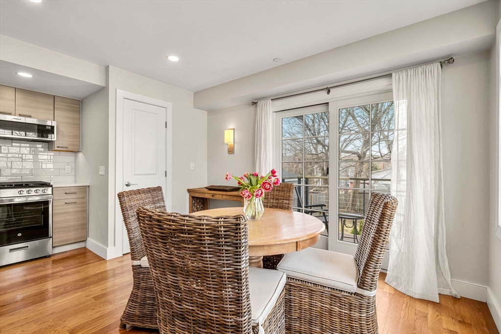 8 Hale Street # 2