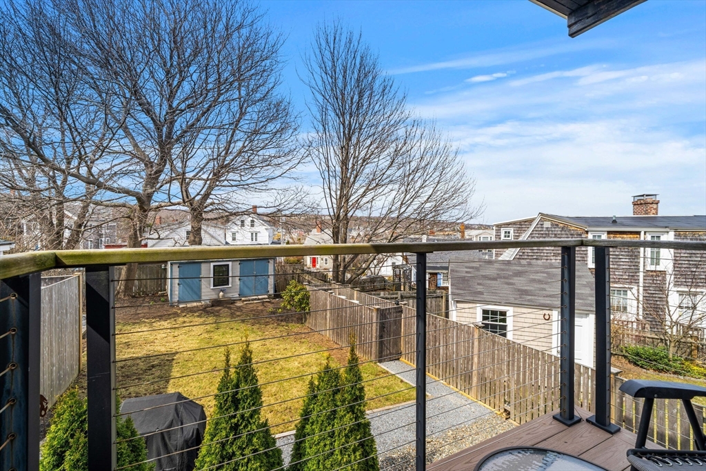 8 Hale Street # 2