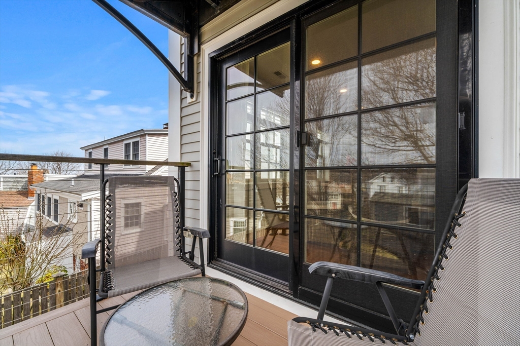 8 Hale Street # 2