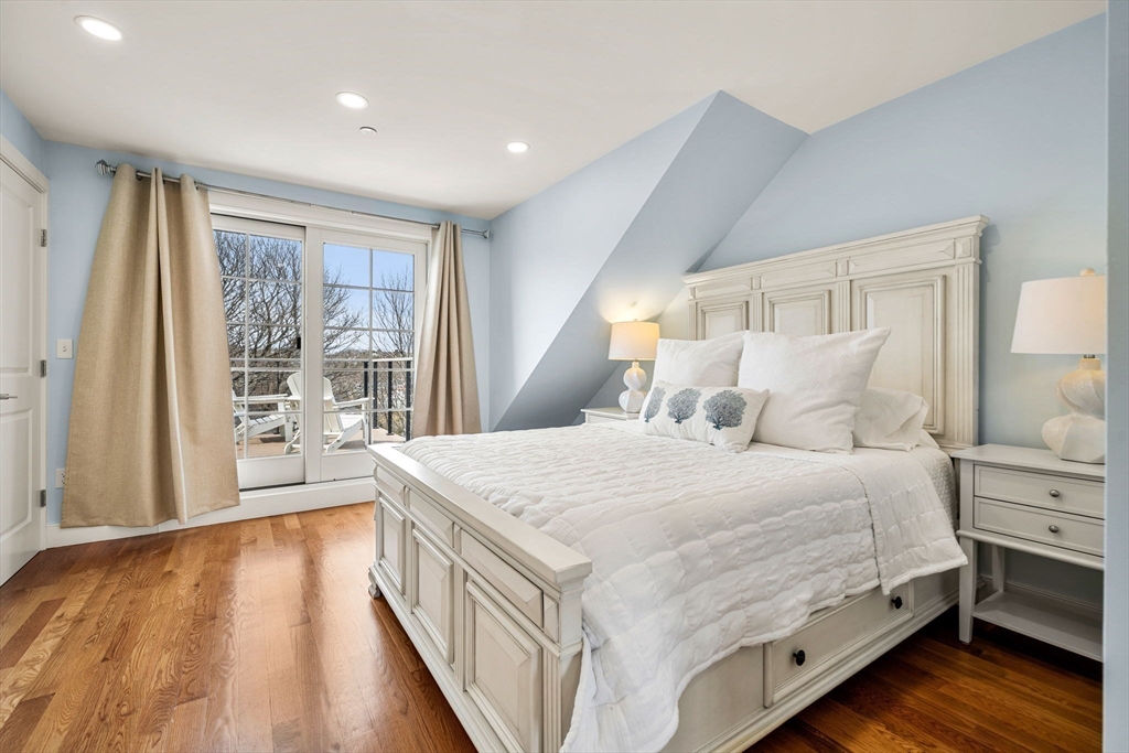 8 Hale Street # 3